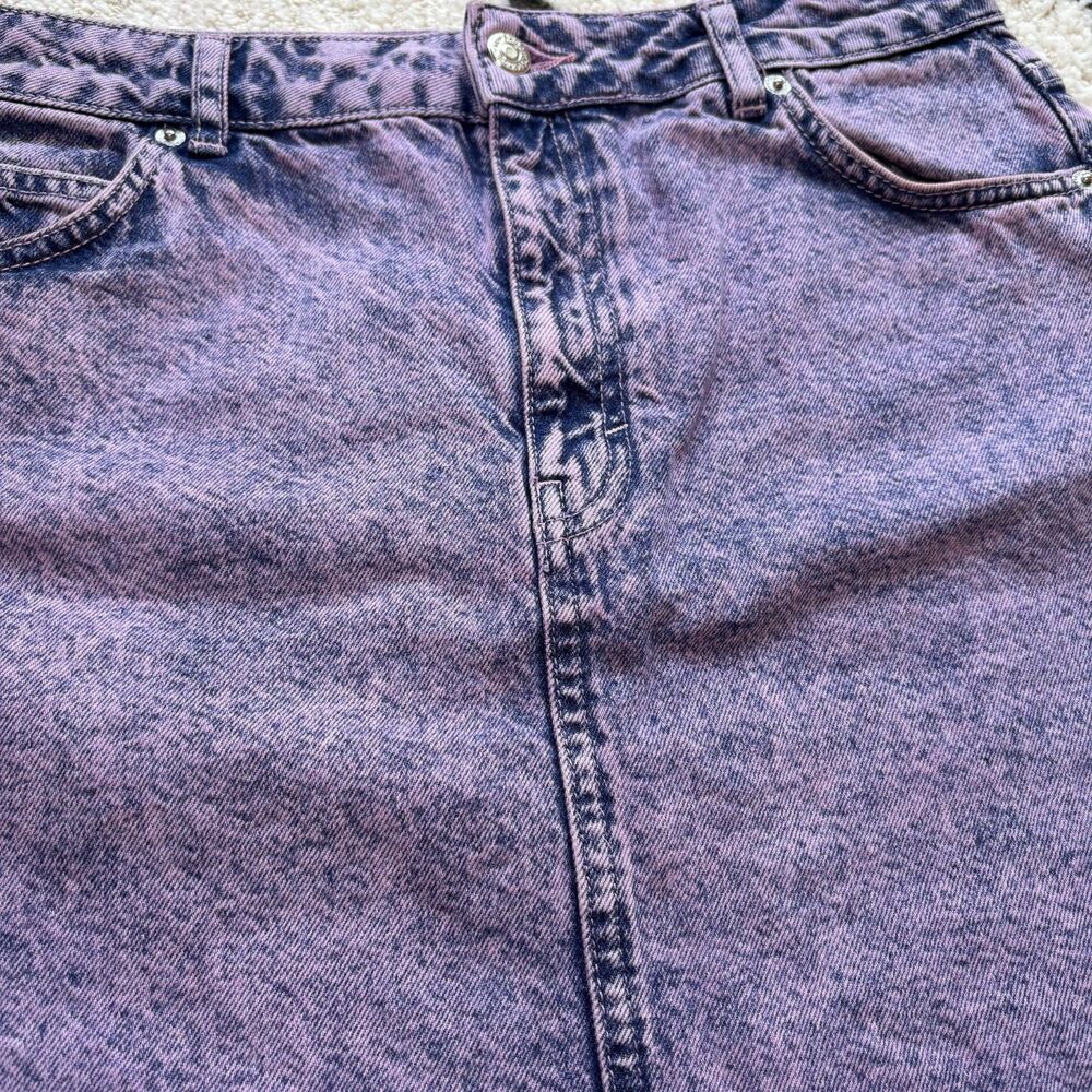 Topshop Moto Denim Mini Skirt Womens 8 Purple Acid Wash Raw Hem 90s RARE ASOT - Picture 4 of 8
